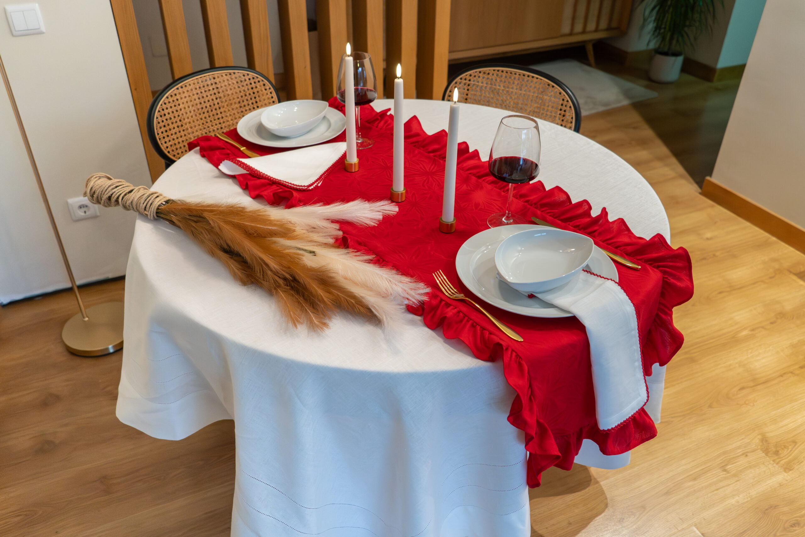 Runner Folho Linho Vermelho - Image 3