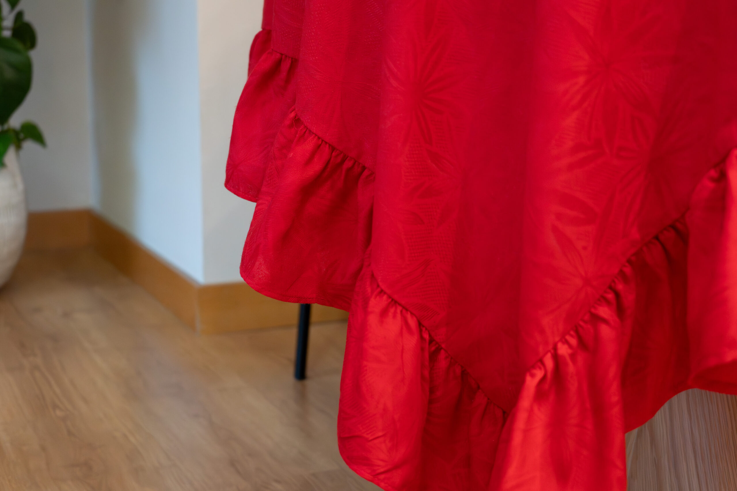 Toalha de Mesa Folho Linho Vermelho - Image 2