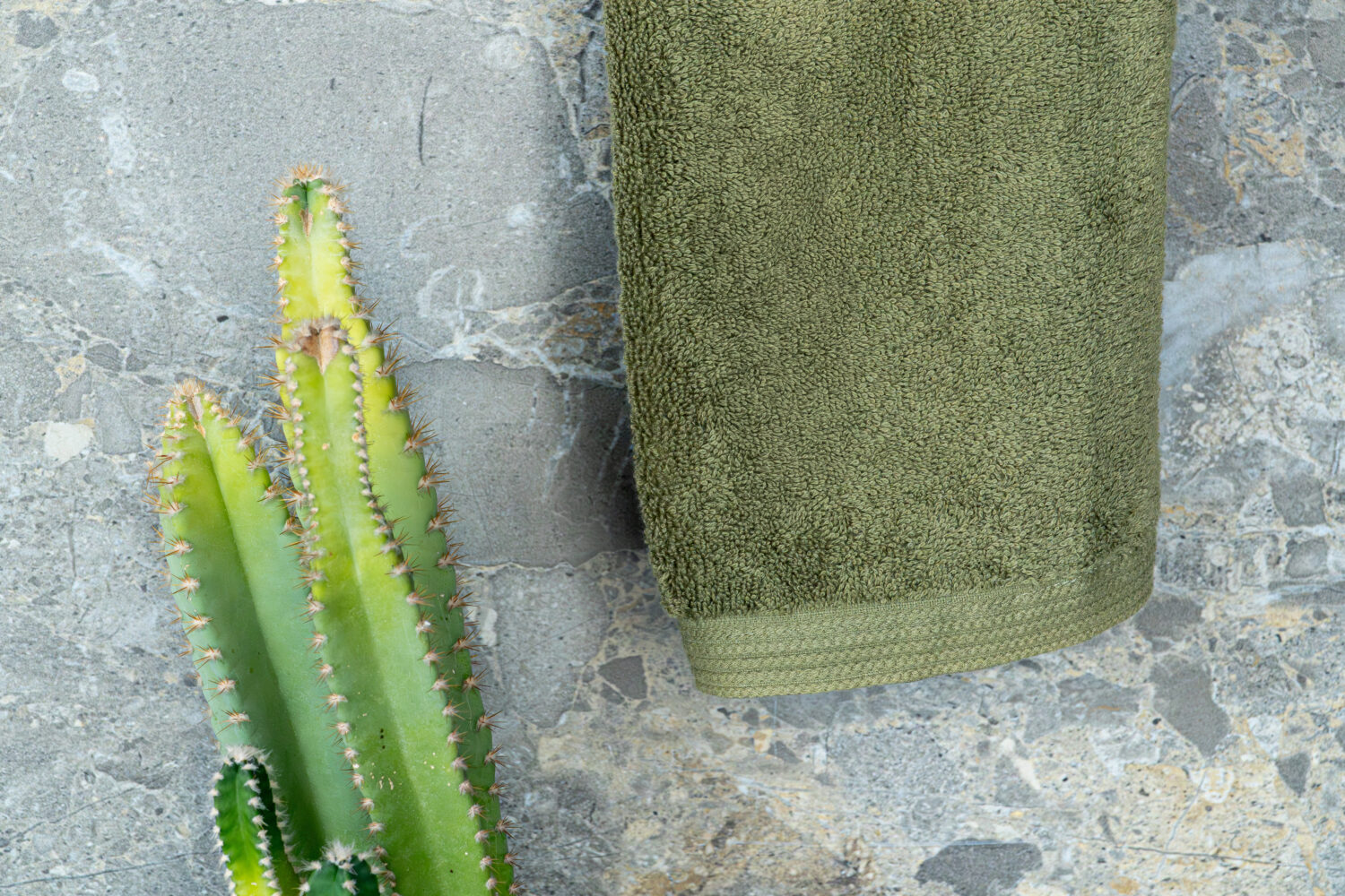 Conjunto de Banho Liso Verde